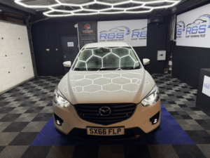 2016 Mazda Cx-5 2.2 Skyactiv-D Sport Nav in White — image 5