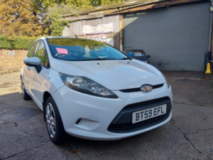 2010 Ford Fiesta 1.3 Edge in White — image 2