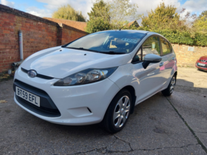 2010 Ford Fiesta 1.3 Edge in White — image 4