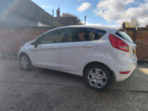 2010 Ford Fiesta 1.3 Edge in White — image 6