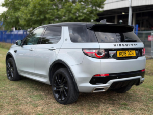 2018 Land Rover Discovery Sport 2.0 Td4 Hse Dynamic Lux Auto 4WD Euro 6 (s/s) 5dr in Silver — image 4