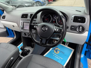 2015 Volkswagen Polo 1.0 Bluemotion Tech Se Design Euro 6 (s/s) 5dr in Blue — image 3
