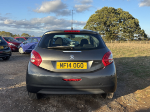 2014 Peugeot 208 1.0 Vti Active in Grey — image 6