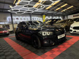 2018 BMW 1 Series 1.5 118i M Sport Shadow Edition 5-Door in Black — image 2