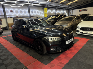 2018 BMW 1 Series 1.5 118i M Sport Shadow Edition 5-Door in Black — image 3