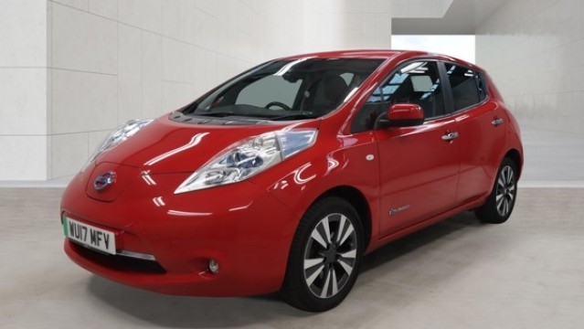 2017 Nissan Leaf 30kwh Tekna Electric Automatic Red 5dr Satnav+leather in Red — image 1