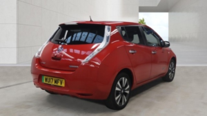2017 Nissan Leaf 30kwh Tekna Electric Automatic Red 5dr Satnav+leather in Red — image 4