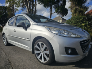 2010 Peugeot 207 1.6 Vti Allure in Silver — image 2