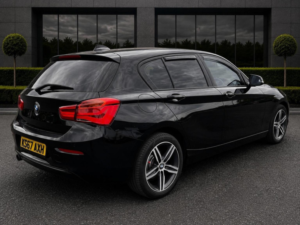 2017 BMW 1 Series 1.5 118i Sport Euro 6 (s/s) 5dr in Black — image 4
