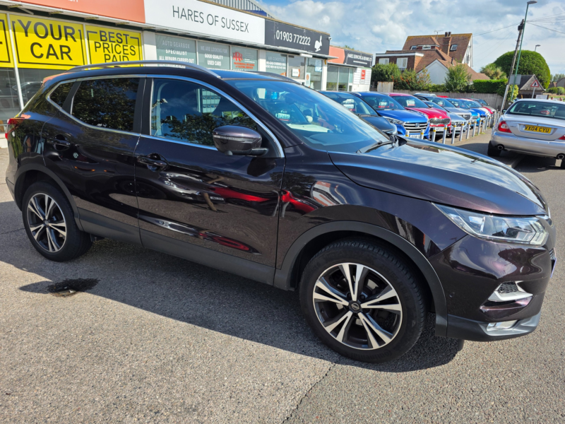 2019 Nissan Qashqai 1.3 Dig-T N-Connecta SUV 5dr Petrol Manual Euro 6 (s/s) (140 Ps) in Black — image 1