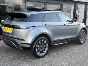2024 Land Rover Range Rover Evoque 2.0 D200 Mhev Dynamic Se Automatic in Grey — image 5