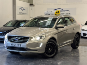 2015 Volvo Xc60 2.0 Se Lux D4 in Gold — image 4