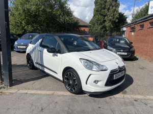 2014 Citroen Ds3 1.6 Vti Dstyle Plus in White — image 6
