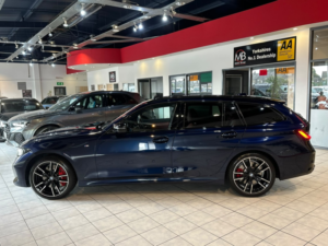 2023 BMW 3 Series 3.0 M340i Xdrive Touring in Blue — image 6