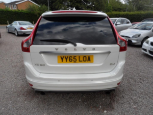 2015 Volvo Xc60 2.0 R-Design D4 in White — image 6