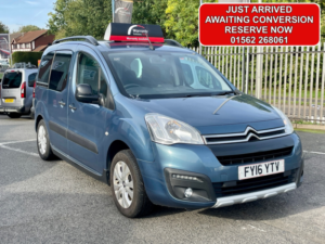2016 Citroen Berlingo 1.6 Bluehdi Xtr in Blue — image 2