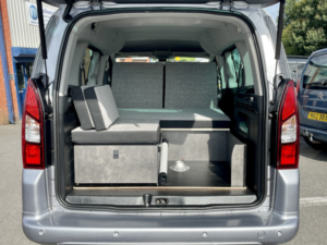 2016 Citroen Berlingo 1.6 Bluehdi Xtr in Blue — image 4