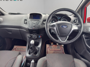 2017 Ford Fiesta 1.0t Ecoboost St-Line Euro 6 (s/s) 5dr in Red — image 2