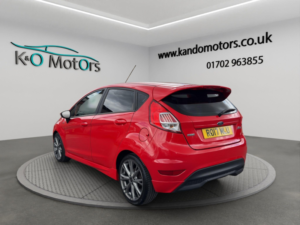 2017 Ford Fiesta 1.0t Ecoboost St-Line Euro 6 (s/s) 5dr in Red — image 6