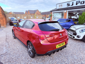 2014 Alfa Romeo Giulietta 1.8 Giulietta 1750 Tbi 240 Bhp Alfa Tct Q.v. in Red — image 4