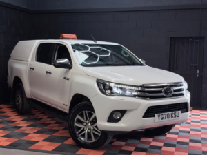 2020 Toyota Hilux 2.4 D-4d Invincible Pickup Double Cab 4dr Diesel Auto 4WD Euro 6 (s/s) (tss) (150 Ps) in White — image 5