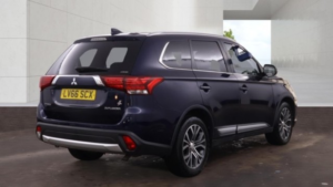 2016 Mitsubishi Outlander 2.2 Di-D 4 in Blue — image 4