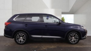 2016 Mitsubishi Outlander 2.2 Di-D 4 in Blue — image 5