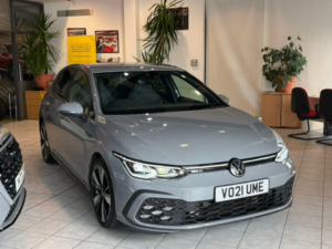 2021 Volkswagen Golf 2.0 Tdi Gtd in Grey — image 2