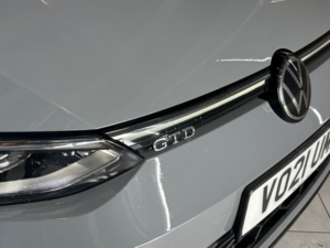 2021 Volkswagen Golf 2.0 Tdi Gtd in Grey — image 4