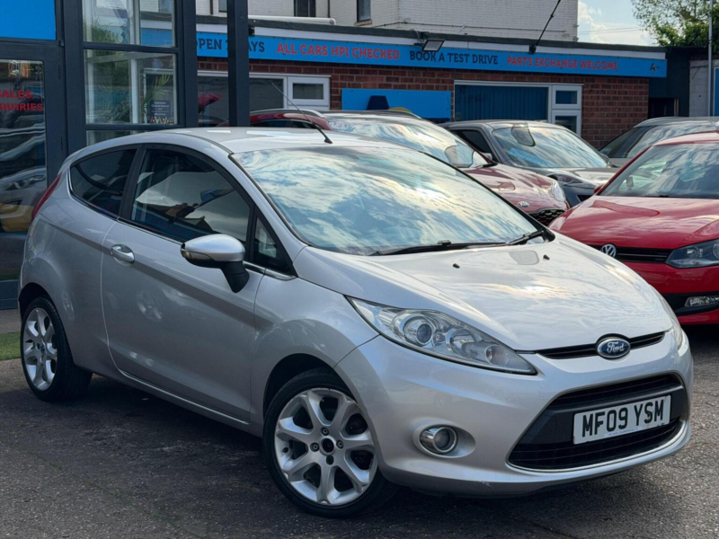 2009 Ford Fiesta 1.25 Zetec 3dr in Silver — image 1