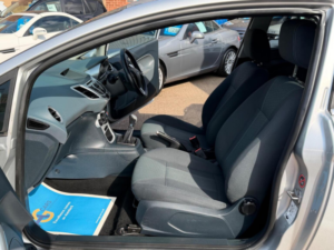2009 Ford Fiesta 1.25 Zetec 3dr in Silver — image 4