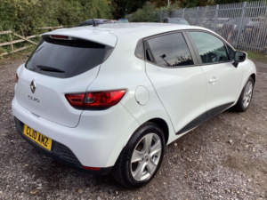 2013 Renault Clio 1.2 16v Expression + in White — image 4