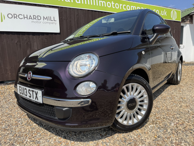 2013 Fiat 500 1.2 Lounge in Purple — image 1