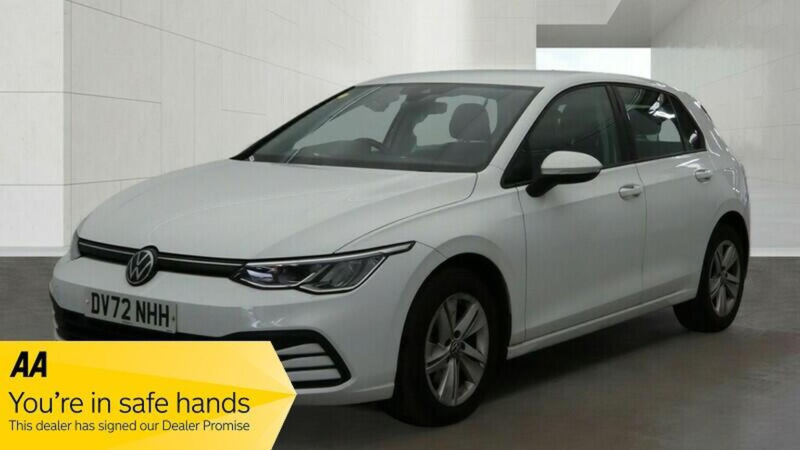2022 Volkswagen Golf 1.5 Tsi Life Euro 6 (s/s) 5dr in White — image 1
