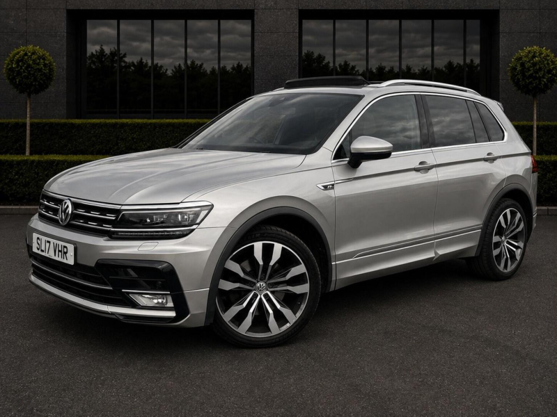 2017 Volkswagen Tiguan 2.0 Tdi Bluemotion Tech R-Line DSG 4motion Euro 6 (s/s) 5dr in Silver — image 1