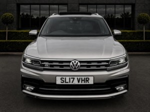 2017 Volkswagen Tiguan 2.0 Tdi Bluemotion Tech R-Line DSG 4motion Euro 6 (s/s) 5dr in Silver — image 2