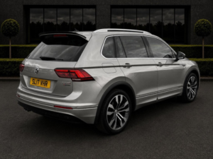 2017 Volkswagen Tiguan 2.0 Tdi Bluemotion Tech R-Line DSG 4motion Euro 6 (s/s) 5dr in Silver — image 5