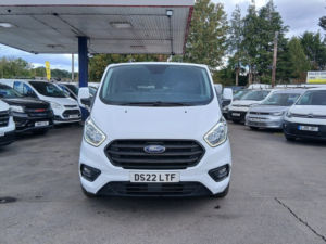 2022 Ford Transit Custom Custom 300 Crew Van Trend in White — image 2