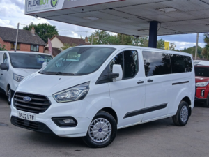 2022 Ford Transit Custom Custom 300 Crew Van Trend in White — image 3