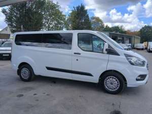 2022 Ford Transit Custom Custom 300 Crew Van Trend in White — image 5