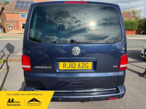 2010 Volkswagen Caravelle Executive Tdi in Blue — image 5