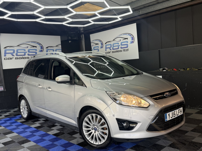 2015 Ford Grand C-Max 1.6 Tdci Titanium in Silver — image 1
