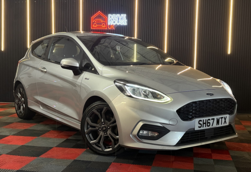 2017 Ford Fiesta 1.0 T Ecoboost St-Line in Silver — image 1