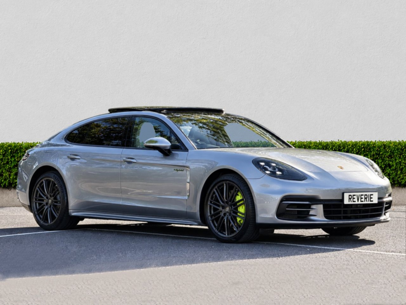 2017 Porsche Panamera 2.9 V6 E-Hybrid 14kwh 4 Executive Saloon 5dr Petrol Plug-In Hybrid Pdk 4WD Euro 6 (s/s) (462 Ps) in Silver — image 1