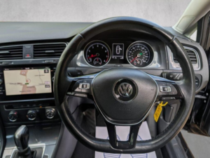 2018 Volkswagen Golf 1.5 Tsi Evo Bluemotion Tech Se Nav DSG Euro 6 (s/s) 5dr in Black — image 6