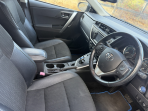 2014 Toyota Auris 1.8 Vvt-H Excel in Grey — image 5