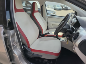 2014 Volkswagen Up! 1.0 Bluemotion Tech High Up! in Silver — image 5