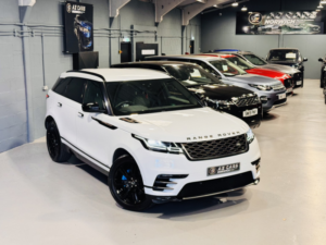 2018 Land Rover Range Rover Velar 2.0 D180 R-Dynamic Se in White — image 6