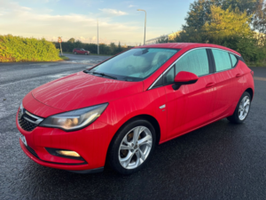 2016 Vauxhall Astra 1.4 I Turbo Sri in Red — image 2