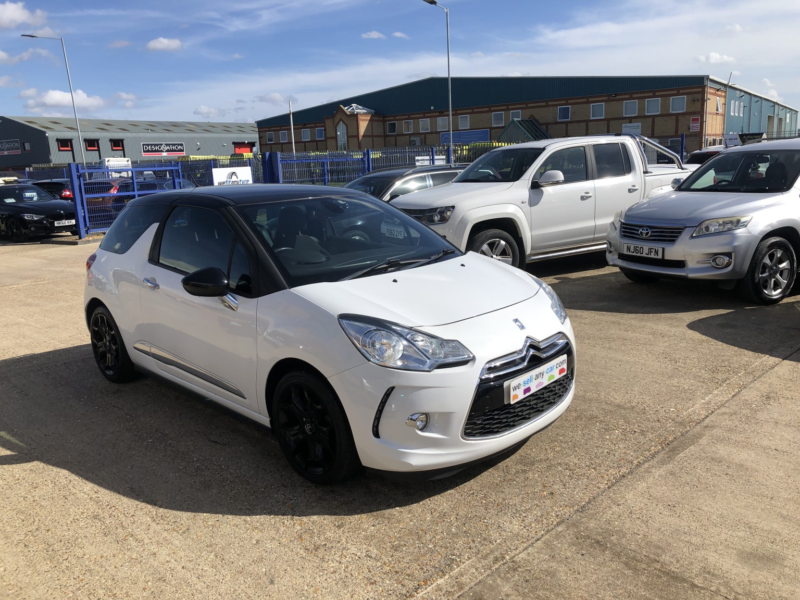 2015 Citroen Ds3 1.2 Puretech Dstyle Plus in White — image 1